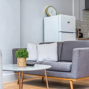 Modern In East Apartment